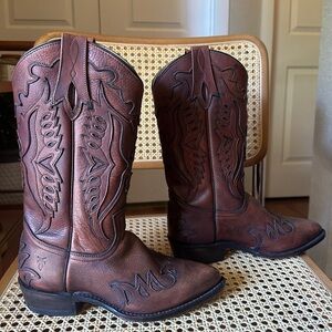 NWOT Frye Billy Firebird western cowboy boot. Dark brown.  size 7.